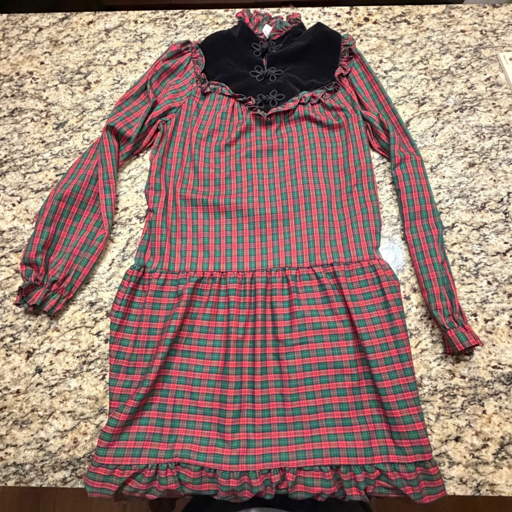 Vintage JCPenney Plaid Dress Black Velvet Yoke Frog Closure Red Green 13/14 ws